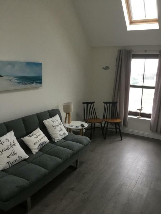 Sma Harbour Hoose Bed & Breakfast Gourdon Exterior photo